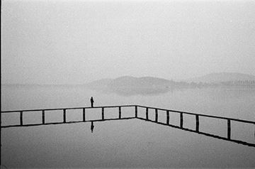 Picture of An Angler at East Lake, Wuhan 2014
東湖的垂釣者 2014, 武漢